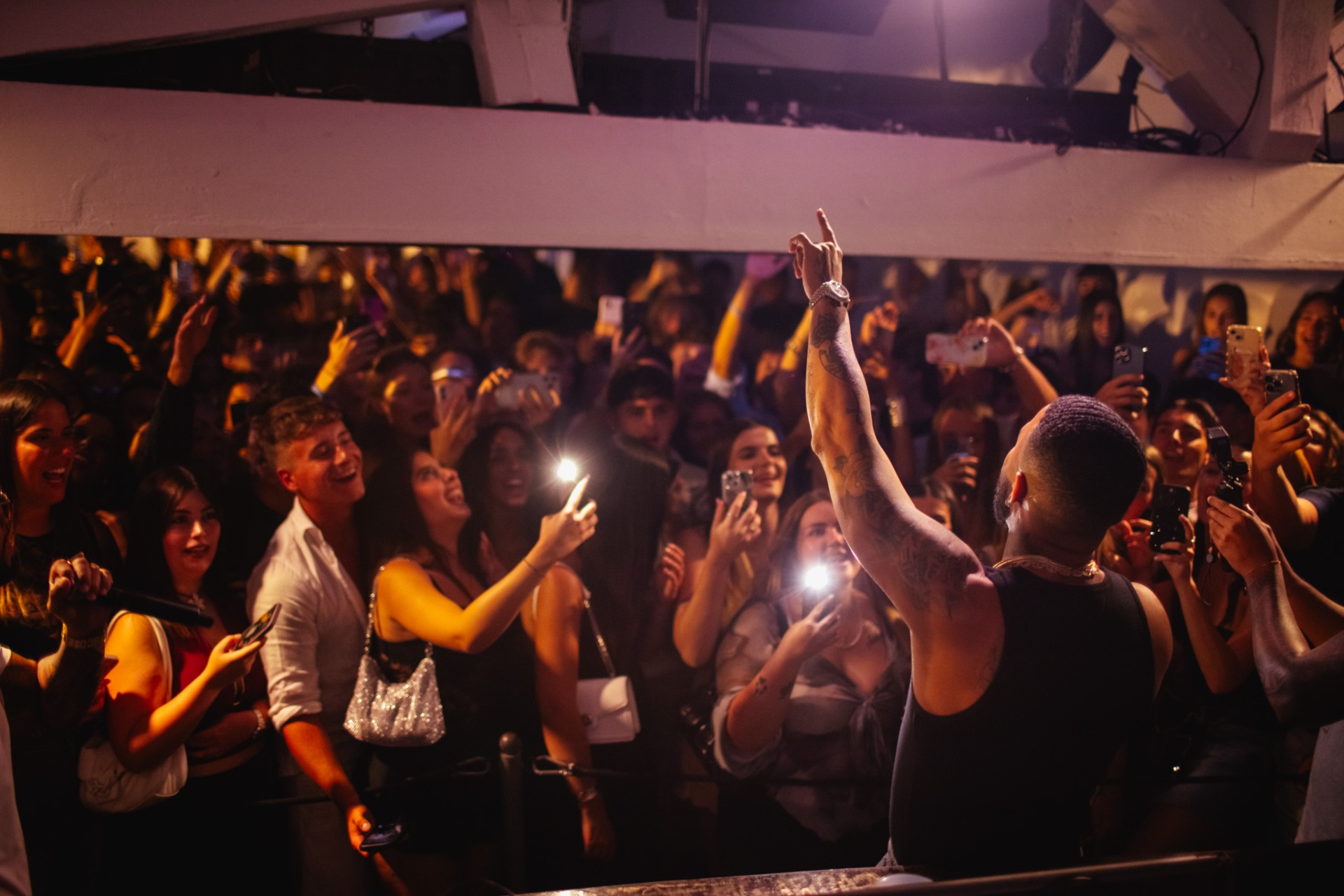Club & Nightlife